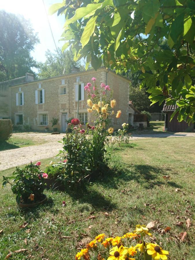 Aux Vieux Fours Bed & Breakfast Noaillac Exterior photo